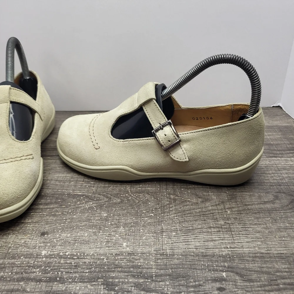 Women’s Footprints By Birkenstock Beige Mary Janes Sz EU36/ US 5.5